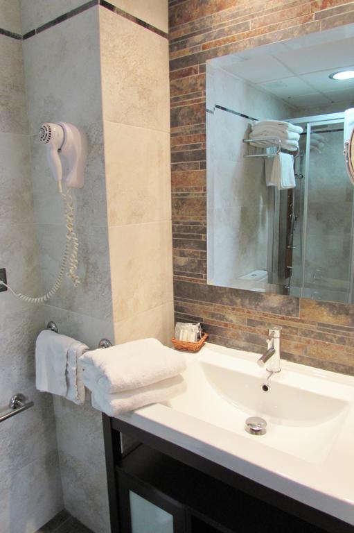 Apartamentos Turisticos Las Nieves กรานาดา ภายนอก รูปภาพ