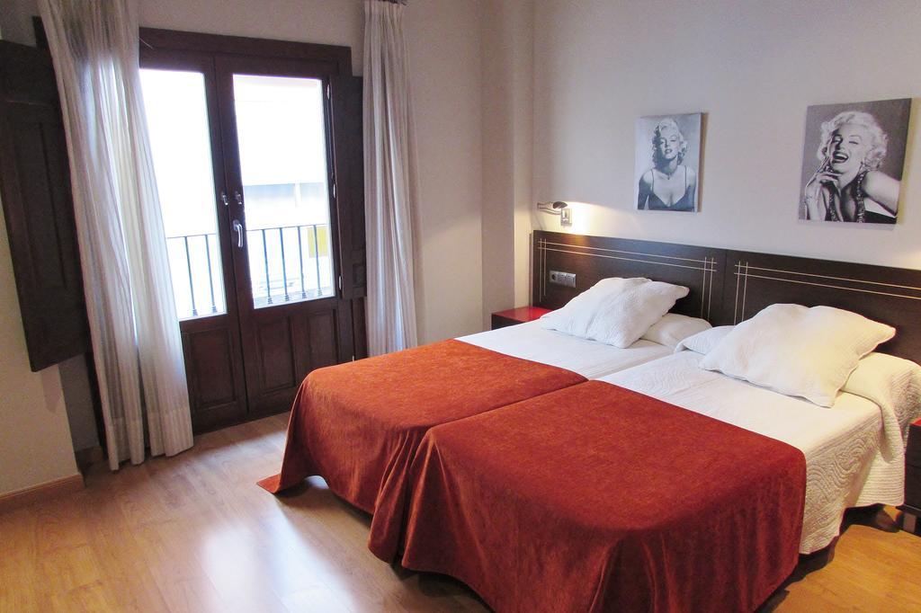 Apartamentos Turisticos Las Nieves กรานาดา ภายนอก รูปภาพ
