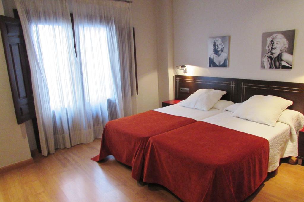 Apartamentos Turisticos Las Nieves กรานาดา ภายนอก รูปภาพ
