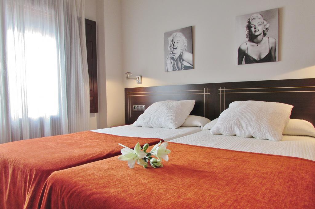 Apartamentos Turisticos Las Nieves กรานาดา ภายนอก รูปภาพ