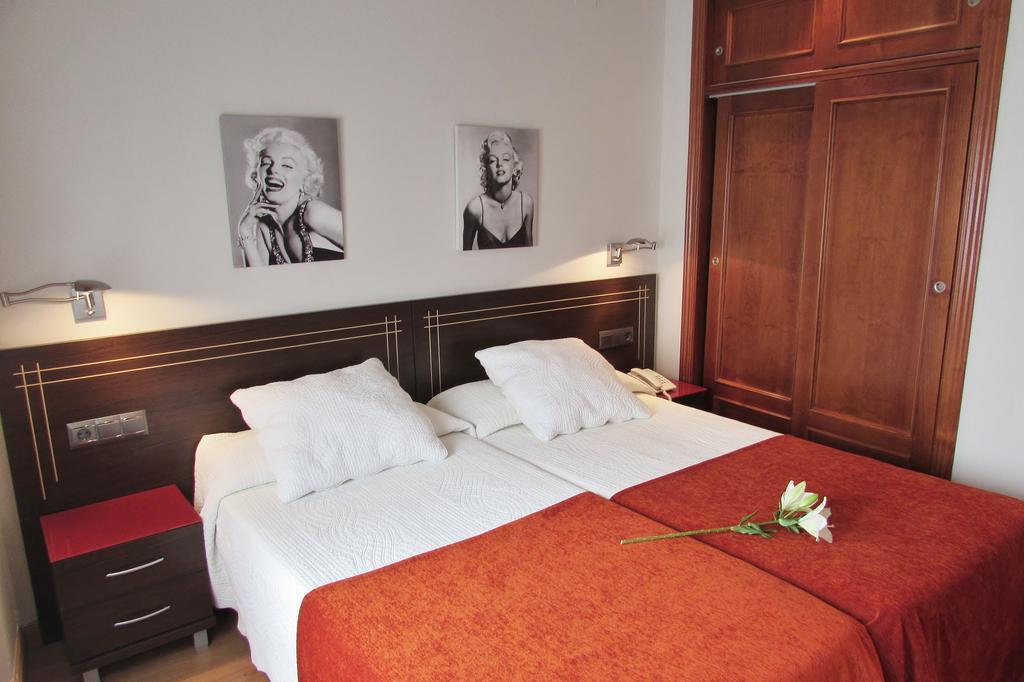 Apartamentos Turisticos Las Nieves กรานาดา ภายนอก รูปภาพ